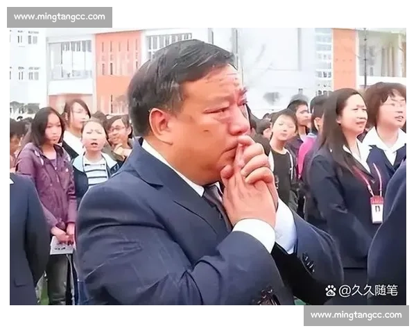 早报：安全守护者陨落，桑枣中学铭记叶志平